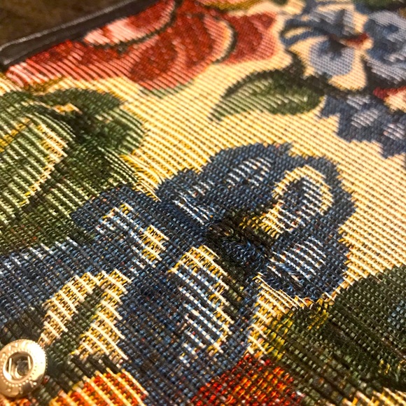 Floral Multicolor Wallet - Picture 2 of 5